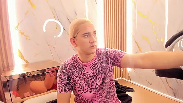 Marian Cristal online show from 02/14/26, 01:57