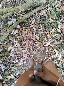 Snapshot of DICKLANKA chatting on 09/30/25, 06:51 DICKLANKA online show from 09/30/25, 06:51