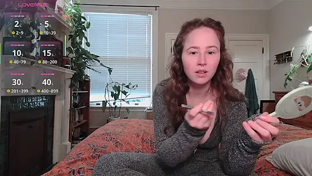 Snapshot of wutangwendy chatting on 12/16/25, 06:02 wutangwendy online show from 12/16/25, 06:02