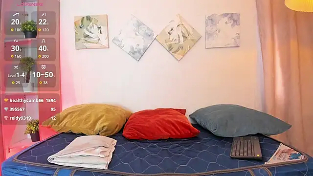 Snapshot of liam_twiink chatting on 11/25/25, 08:09 liam twiink online show from 11/25/25, 08:09