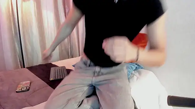 liam twiink online show from 05/09/26, 07:52