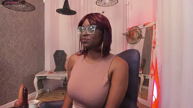 LolaJenkinss online show from 11/04/25, 01:21