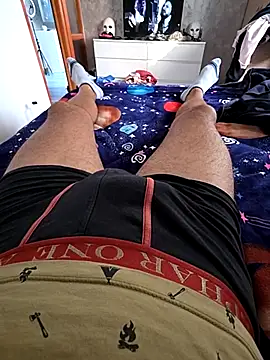 Snapshot of Foxbiker chatting on 10/22/25, 01:33 Foxbiker online show from 10/22/25, 01:33