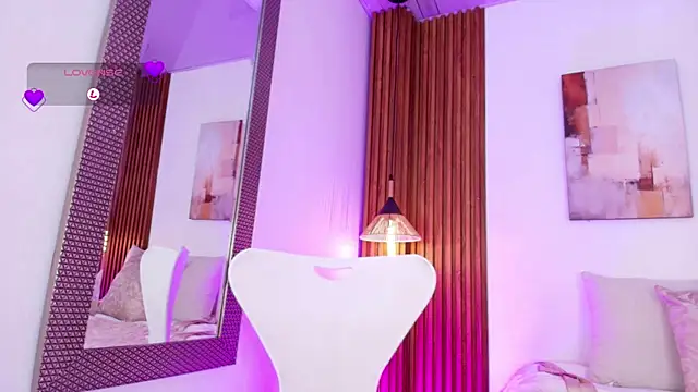 Snapshot of EvaGoddess_ chatting on 04/11/26, 04:11 EvaGoddess online show from 04/11/26, 04:11