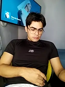 Snapshot of Mason_grey chatting on 11/26/25, 11:00 Mason grey online show from 11/26/25, 11:00