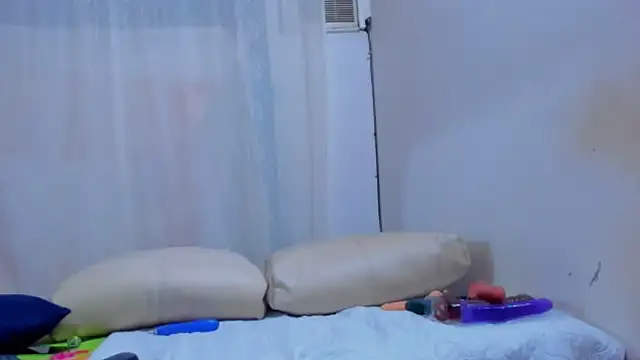 Snapshot of Maturealiciaray chatting on 11/18/25, 04:50 Maturealiciaray online show from 11/18/25, 04:50