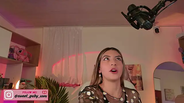 gaby uwu  online show from 11/20/25, 10:53