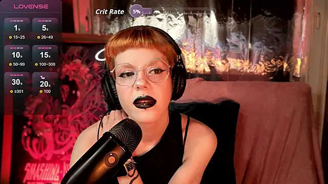 Snapshot of tacodeluxxxe chatting on 04/17/26, 12:24 tacodeluxxxe online show from 04/17/26, 12:24