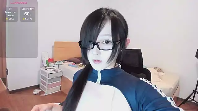 Snapshot of xiaomaoxue chatting on 10/04/25, 01:31 xiaomaoxue online show from 10/04/25, 01:31