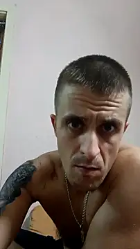 Snapshot of Adidas7217 chatting on 09/21/25, 02:35 Adidas7217 online show from 09/21/25, 02:35