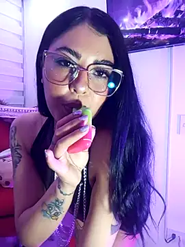 ValeNiitaLuv online show from 11/04/25, 11:04