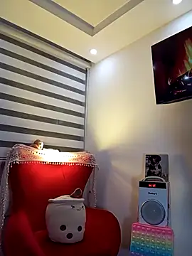 ValeNiitaLuv online show from 11/16/25, 02:39