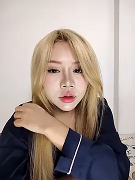 Snapshot of -Bianca- chatting on 02/04/26, 04:13 -Bianca- online show from 02/04/26, 04:13