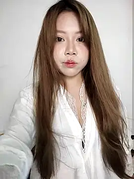 Snapshot of -Bianca- chatting on 05/05/26, 03:42 -Bianca- online show from 05/05/26, 03:42