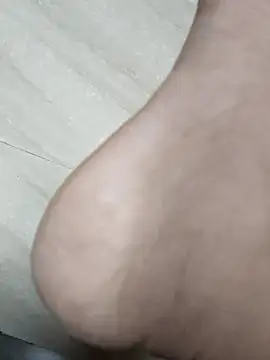 Snapshot of pallavi0002 chatting on 09/20/25, 05:08 pallavi0002 online show from 09/20/25, 05:08