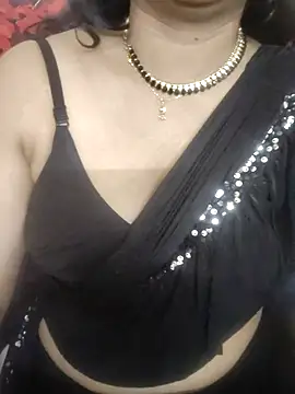 Snapshot of pallavi0002 chatting on 11/15/25, 04:36 pallavi0002 online show from 11/15/25, 04:36