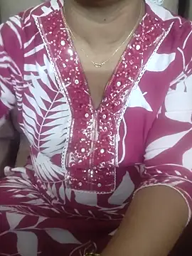 Snapshot of pallavi0002 chatting on 12/14/25, 08:20 pallavi0002 online show from 12/14/25, 08:20