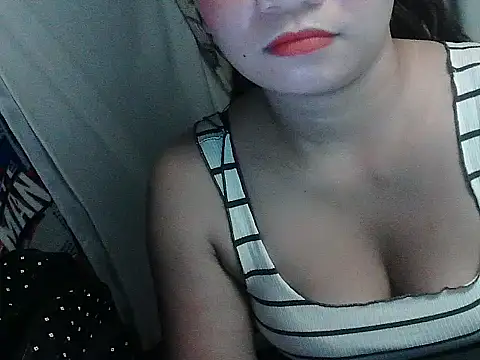 Snapshot of Hot_aya0516 chatting on 03/29/26, 12:38 Hot aya0516 online show from 03/29/26, 12:38