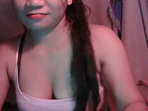 Snapshot of Hot_aya0516 chatting on 04/24/26, 01:24 Hot aya0516 online show from 04/24/26, 01:24