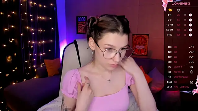 LinaBlossom  online show from 10/07/25, 02:42