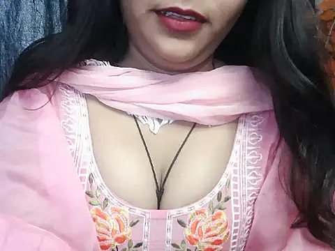 Sweey Bebo online show from 10/26/25, 04:35
