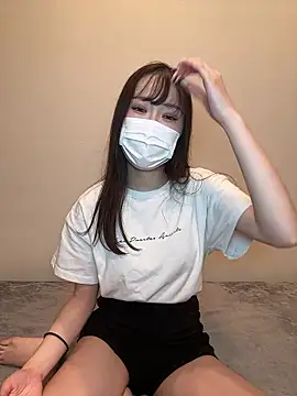 Snapshot of cococ_55 chatting on 10/16/25, 11:33 cococ 55 online show from 10/16/25, 11:33