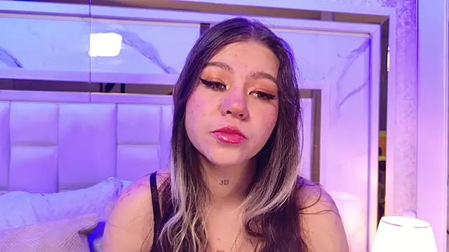 Snapshot of samanthaa_sm chatting on 03/25/26, 11:38 samanthaa sm online show from 03/25/26, 11:38