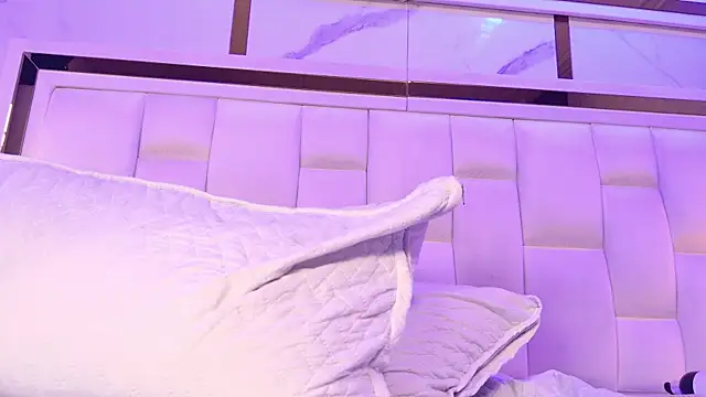 Snapshot of samanthaa_sm chatting on 03/27/26, 08:26 samanthaa sm online show from 03/27/26, 08:26