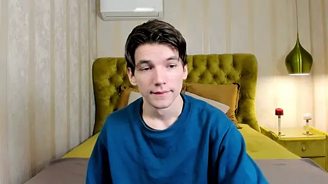 Snapshot of alfred_joness chatting on 09/26/25, 06:39 alfred joness online show from 09/26/25, 06:39