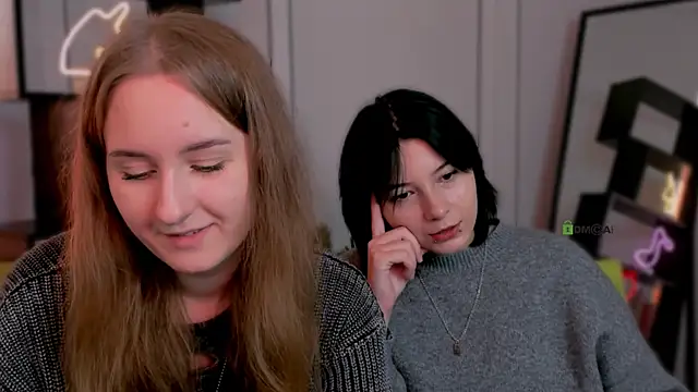 miraella online show from 10/12/25, 08:57