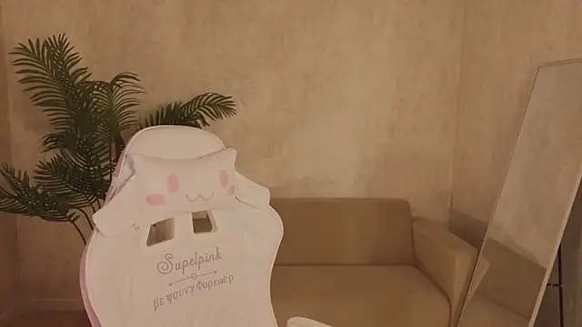 kianawhite online show from 12/15/25, 03:16