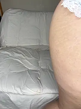 aliandmelisa online show from 04/15/26, 09:37