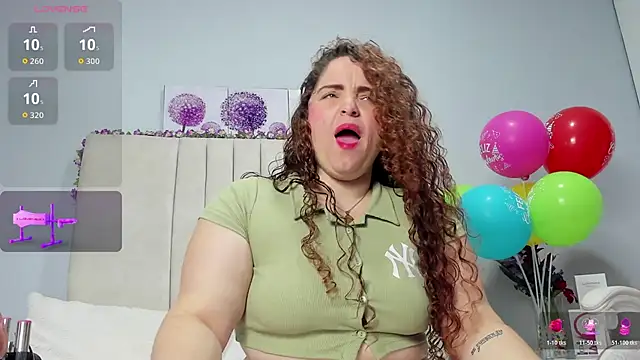 AmandaaWats online show from 11/22/25, 11:31