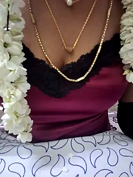 jasminetaml online show from 10/10/25, 07:35