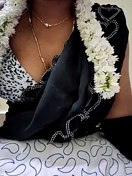 Snapshot of jasminetaml chatting on 10/30/25, 05:57 jasminetaml online show from 10/30/25, 05:57