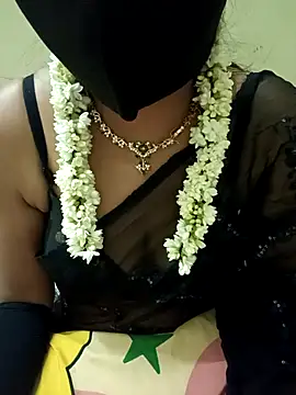 Snapshot of jasminetaml chatting on 11/23/25, 07:02 jasminetaml online show from 11/23/25, 07:02