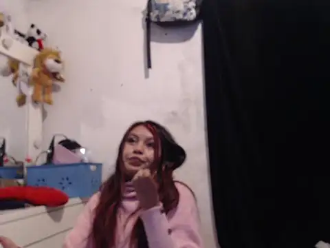 Snapshot of dulce-emily18 chatting on 09/21/25, 03:19 dulce-emily18 online show from 09/21/25, 03:19