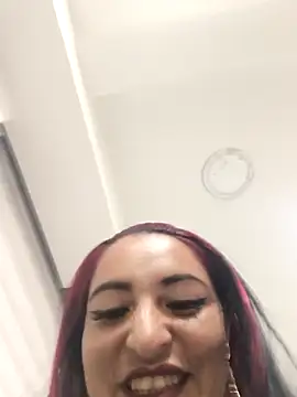 Snapshot of Alisson_Stonee chatting on 05/01/26, 01:10 Alisson Stonee online show from 05/01/26, 01:10