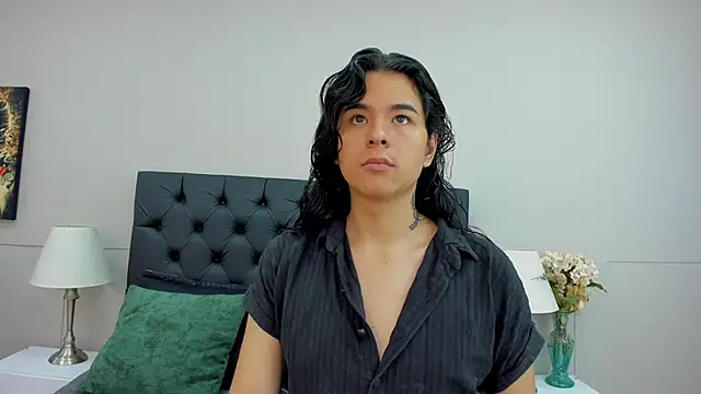 Angel Dustts online show from 10/12/25, 07:35