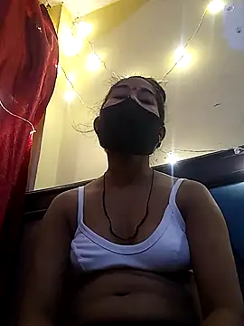 Snapshot of Mansi01 chatting on 09/28/25, 06:41 Mansi01 online show from 09/28/25, 06:41