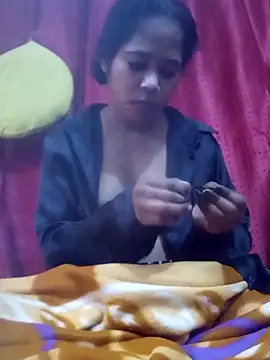 Snapshot of Mansi01 chatting on 10/07/25, 07:38 Mansi01 online show from 10/07/25, 07:38