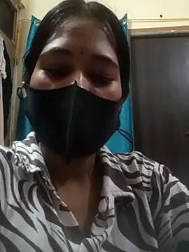 Snapshot of Mansi01 chatting on 10/17/25, 03:36 Mansi01 online show from 10/17/25, 03:36