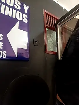  Luna-1 online show from 11/05/25, 02:17