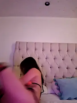 Snapshot of Akane24 chatting on 10/18/25, 06:52 Akane24 online show from 10/18/25, 06:52