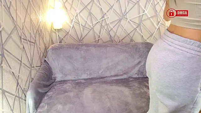 Charming LIA online show from 11/27/25, 09:17