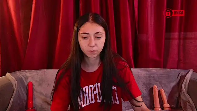 Charming LIA online show from 12/01/25, 09:31