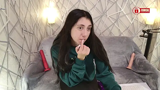 Charming LIA online show from 12/22/25, 05:10