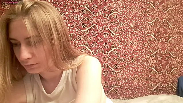 ivetabloom online show from 10/26/25, 05:08