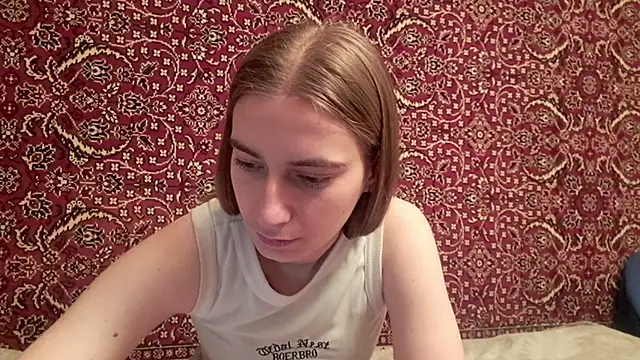 ivetabloom online show from 11/19/25, 03:01