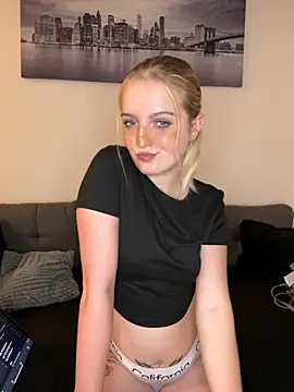 Snapshot of dieKleinelilli chatting on 09/24/25, 06:00 dieKleinelilli online show from 09/24/25, 06:00